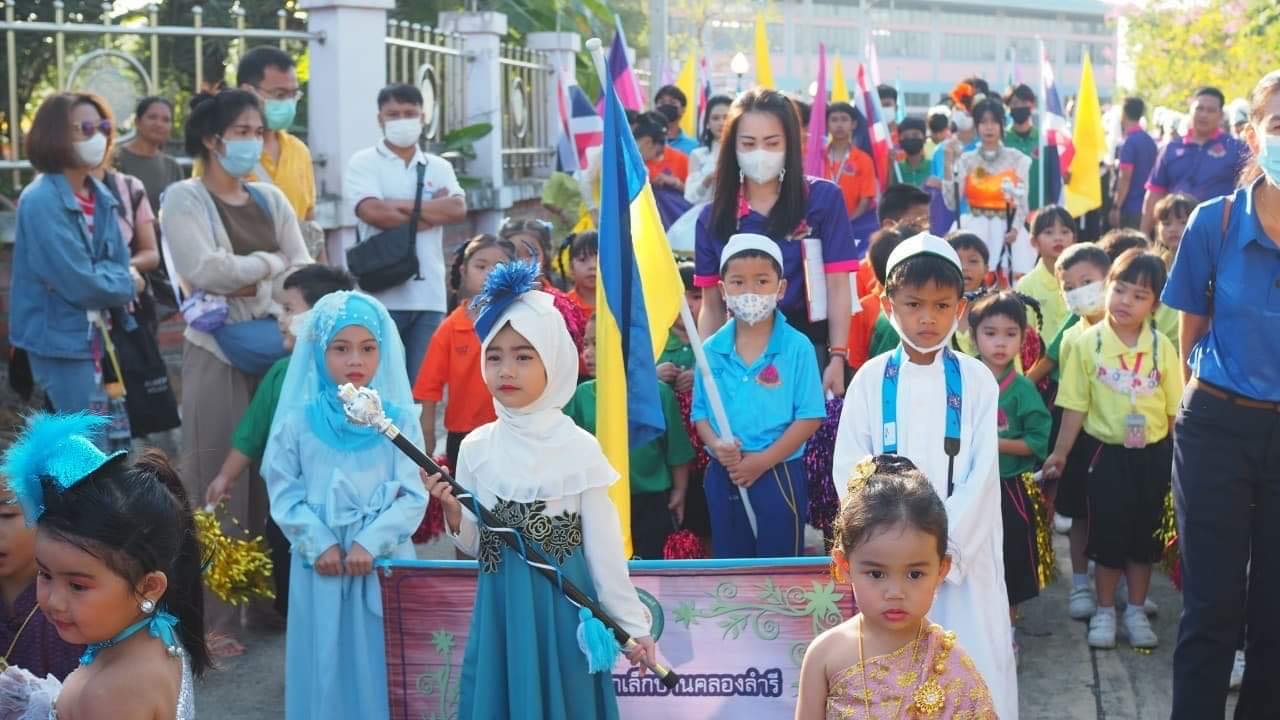 🌸🏆 มหกรรมกีฬาภายในสุดยิ่งใหญ่! "ดอกบัวเกมส์" 🏃‍♀️🏃‍♂️✨ - รูปที่ 13