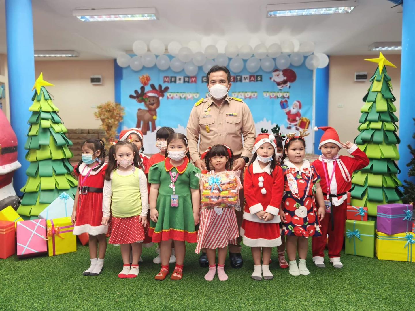 🎄🎅 Ho Ho Ho! ส่งความสุขส่งท้ายปีเก่าต้อนรับปีใหม่ 2023 แสนอบอุ่น 🎉🎁 - รูปที่ 12