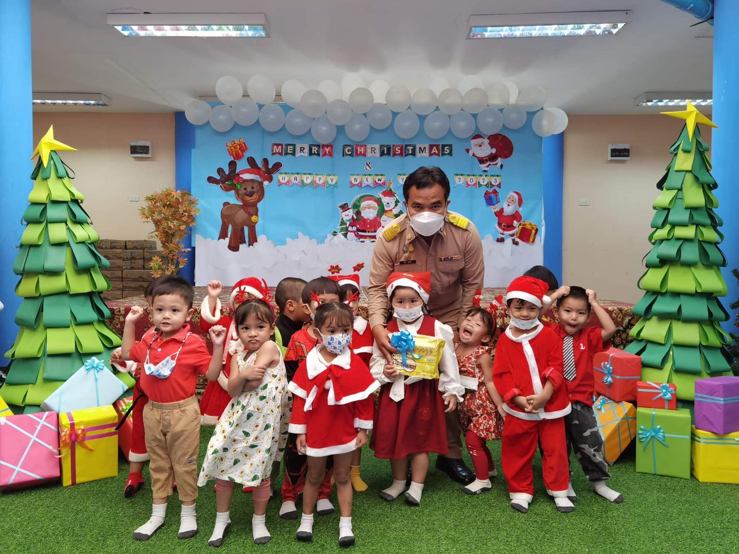🎄🎅 Ho Ho Ho! ส่งความสุขส่งท้ายปีเก่าต้อนรับปีใหม่ 2023 แสนอบอุ่น 🎉🎁 - รูปที่ 13