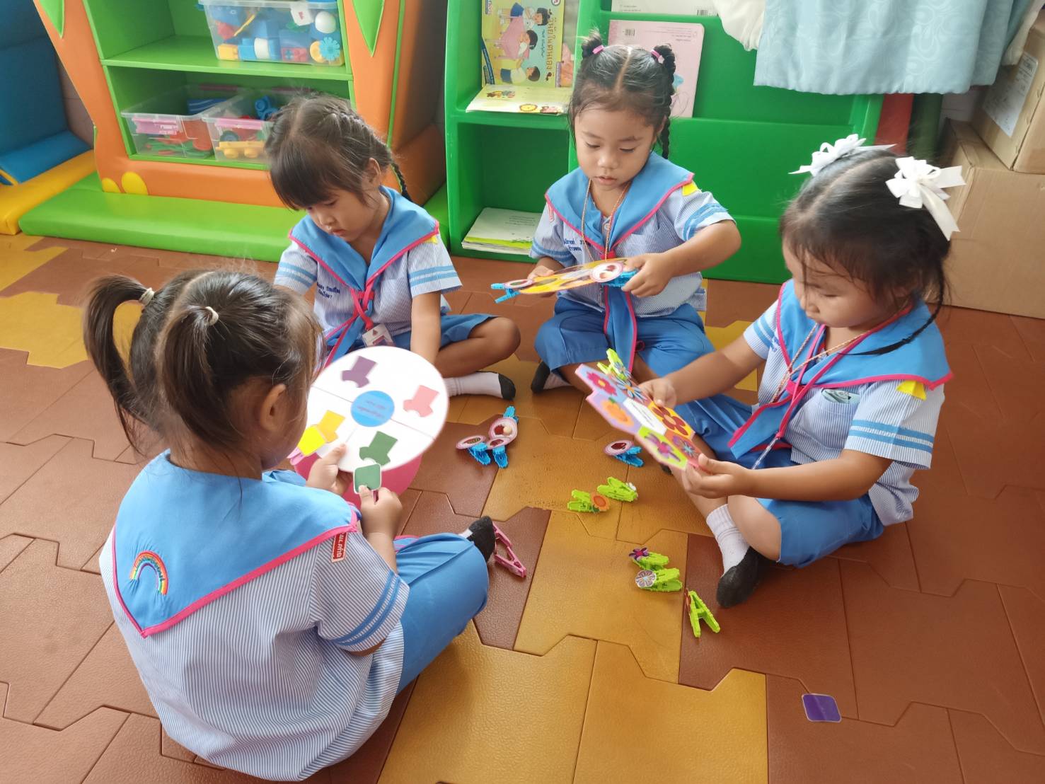📸✨ หนึ่งวันแสนสนุกของหนูน้อย! เก็บตกภาพกิจกรรมประจำวันสุดน่ารัก 🎒🎨 - รูปที่ 15